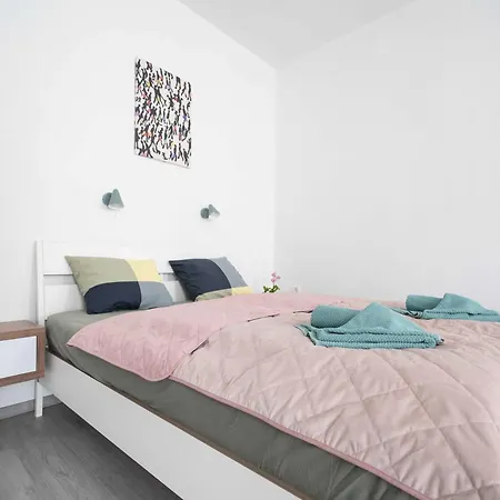 Canvas 2 Bedrooms K13 *