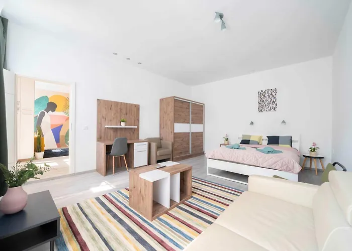 Апартаменты Canvas 2 Bedrooms K13 *