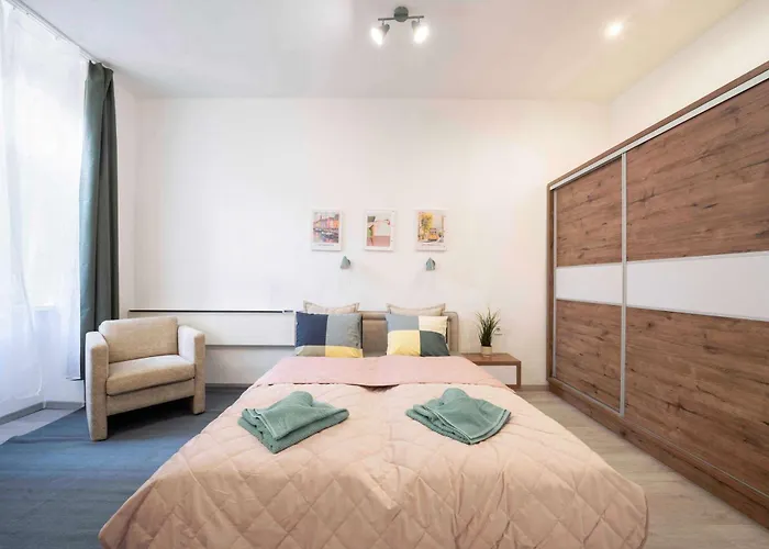 Canvas 2 Bedrooms K13 * Будапешт