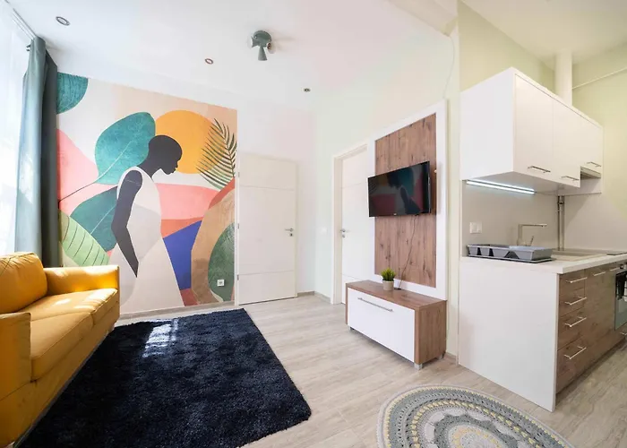 Canvas 2 Bedrooms K13 Будапешт